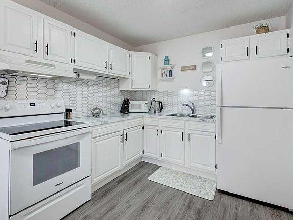5th image of 203 Lynnview Rd SE #8N