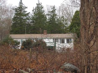 241 Pinch St, Scotland, CT 06264