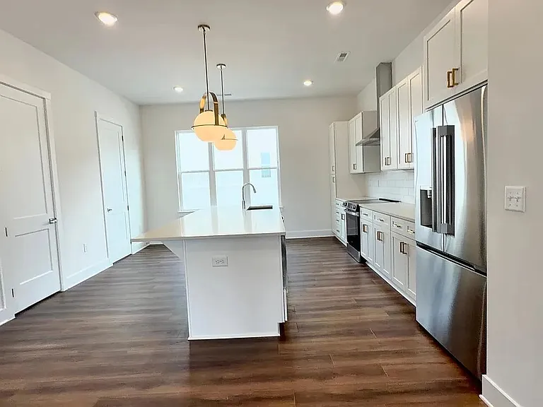 5007 Nimes Rd — Photo 46