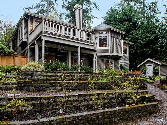 3rd image of 630 108th Ave SE