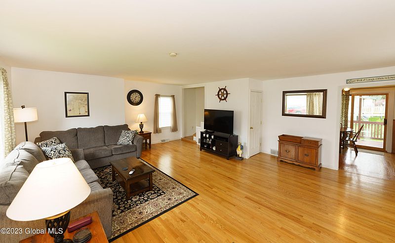 2nd image of 9 Virginia Avenue
