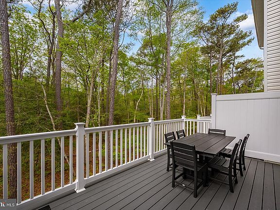 3rd image of 12451 Sea Oaks Ln Unit 3