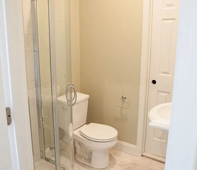 303 Dudley St #2R — Photo 4