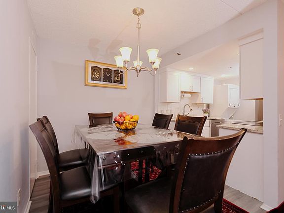 5th image of 5911 Edsall Rd APT 614