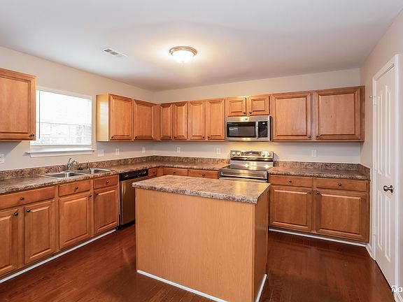 4th image of 5416 Idlewild Rd N