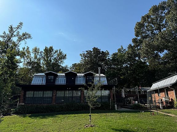 4th image of 160 Dailey Rd