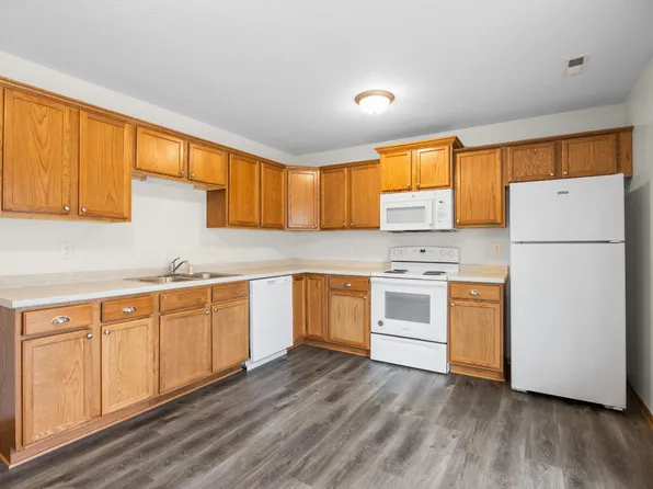 1672 W Jester Park Dr, Polk City, IA 50226