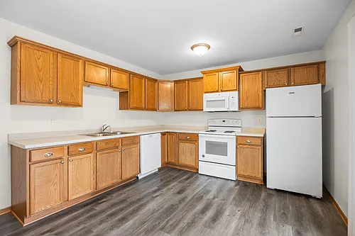 955 Parker Blvd #602 Photo 1