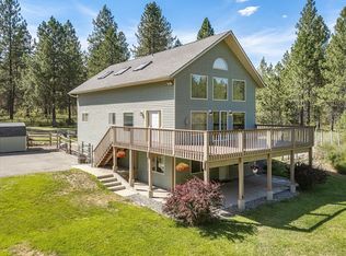 28413 N Selkirk View Dr, Chattaroy, WA 99003