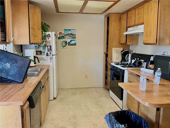 3rd image of 73624 Sunnyvale Dr