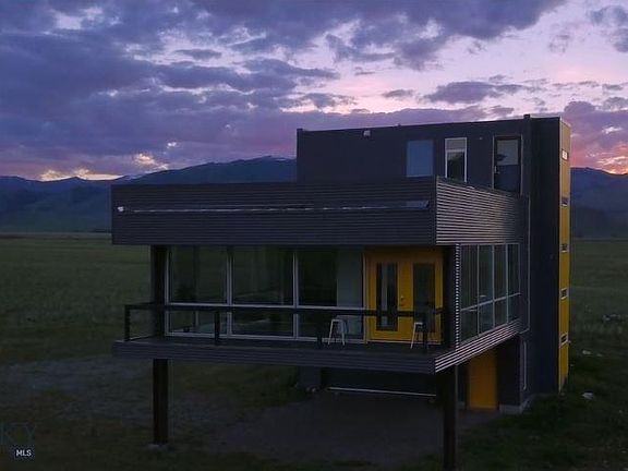 5th image of 28 Black Hawk Dr