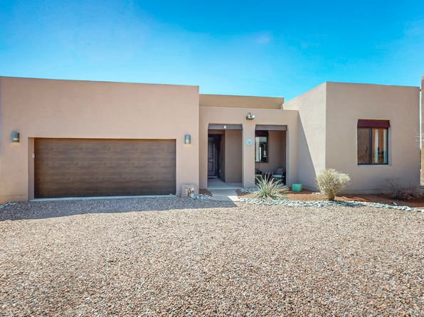 8 Via Secunda, Santa Fe, NM 87507