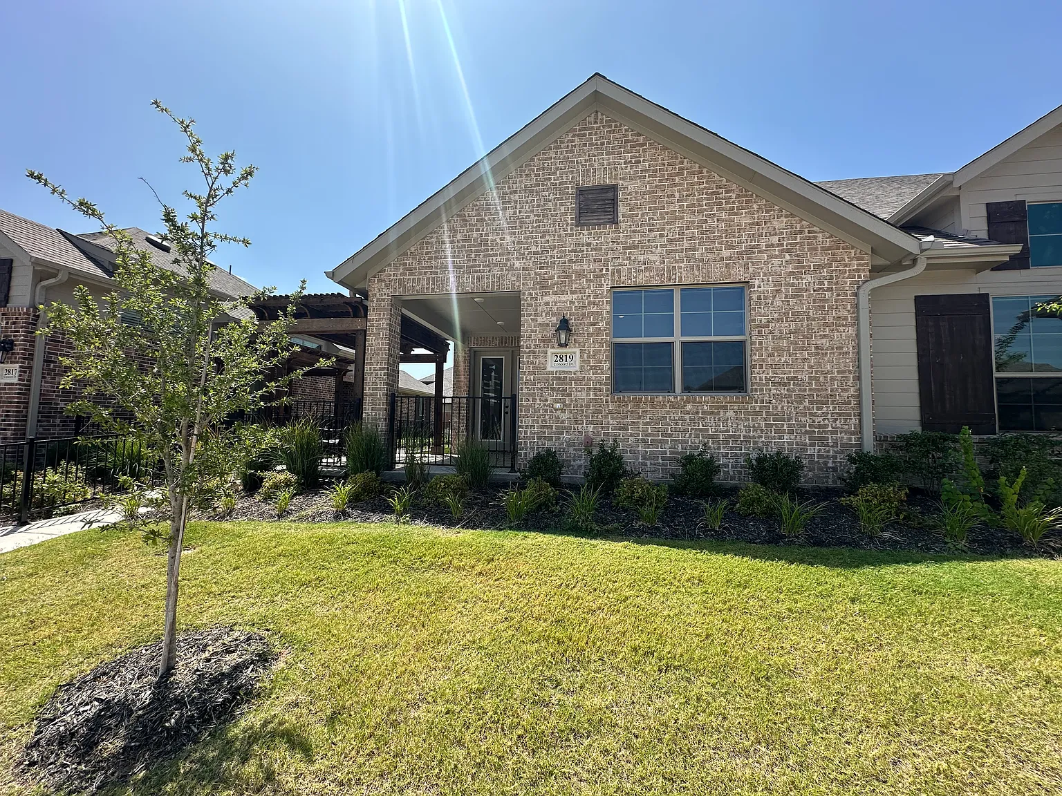 3 bed, 1703 sqft, $2,600 — Photo 1