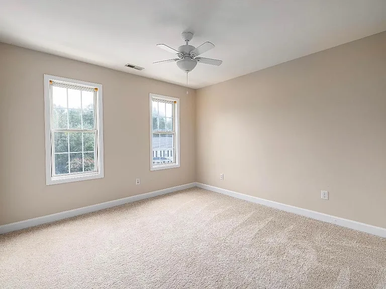 3209 Livia Cir — Photo 15