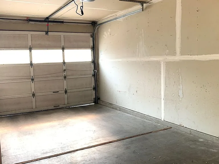 241 S Bruce Ln — Photo 22