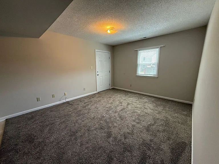 2310 Indian Dr — Photo 2
