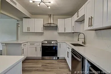 3 bed, 15.0 bath, 1074 sqft, $1,400 — Photo 2