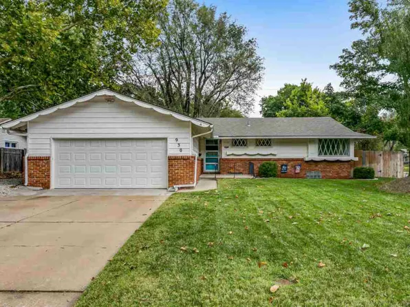 930 N Murray Ave, Wichita, KS 67212