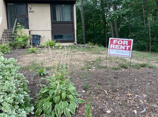 2200 White Cornus Ln, Reston, VA 20191