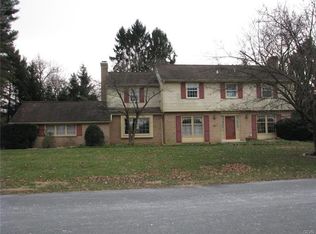3876 Maulfair Dr, Allentown, PA 18103