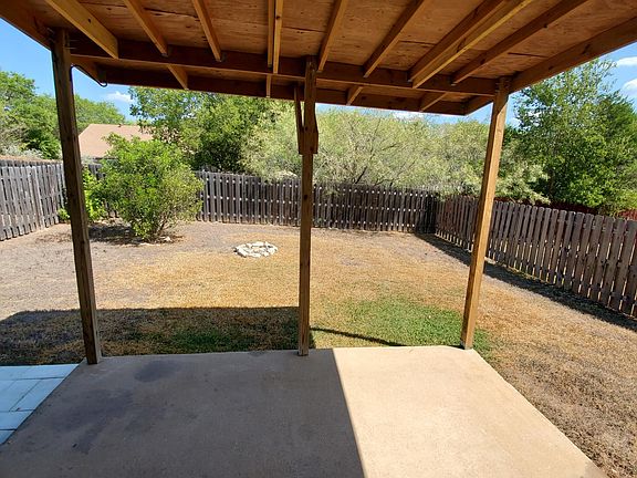 2nd image of 285 Mooring Cir APT B