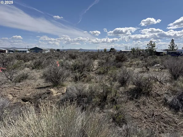 Summer St #3800, Christmas Valley, OR 97641
