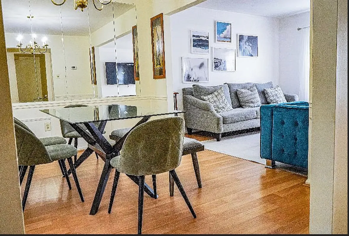 Pinecrest Heights Dr, Annandale — Photo 2