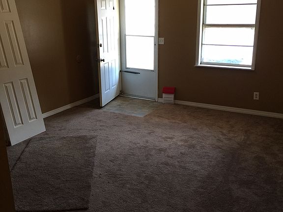 3rd image of 26 White Dr