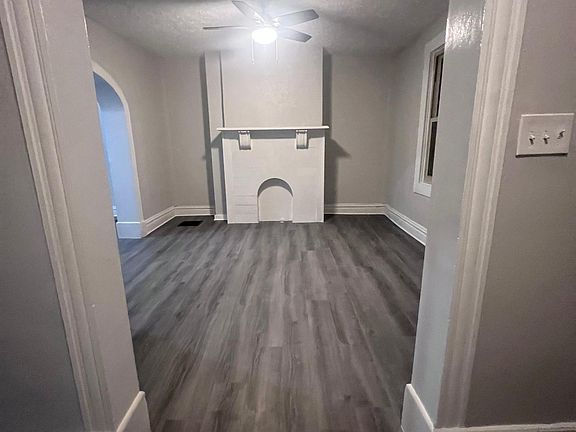 Gorgeous Archways to Living and Dining room