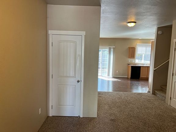 4th image of 1550 Skyhawk Rdg Unit 3