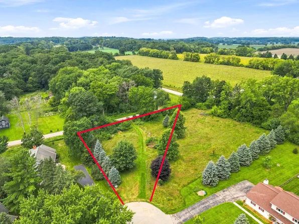 L32 Camelot Trce, Green Lake, WI 54941