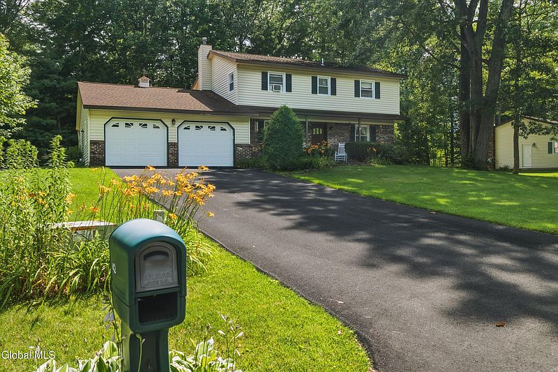 5th image of 42 Brookline Drive