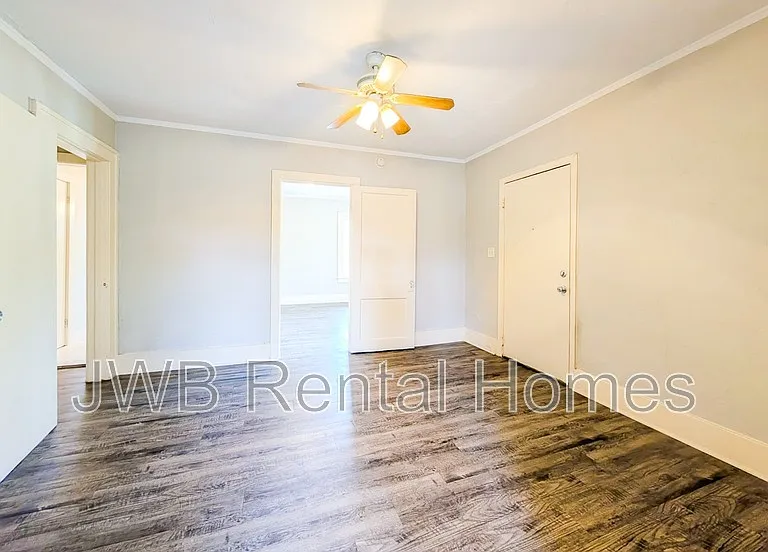2022 Dellwood Ave #2 — Photo 6