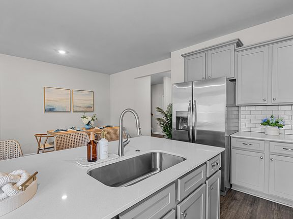 3rd image of 91 Jinks St