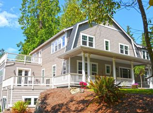 9368 Endicott St NE, Bainbridge Island, WA 98110