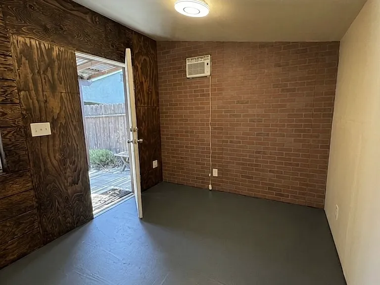 16920 Yvonne Dr — Photo 27