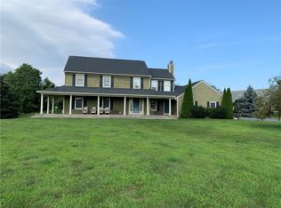 57 King Charles Dr, Portsmouth, RI 02871