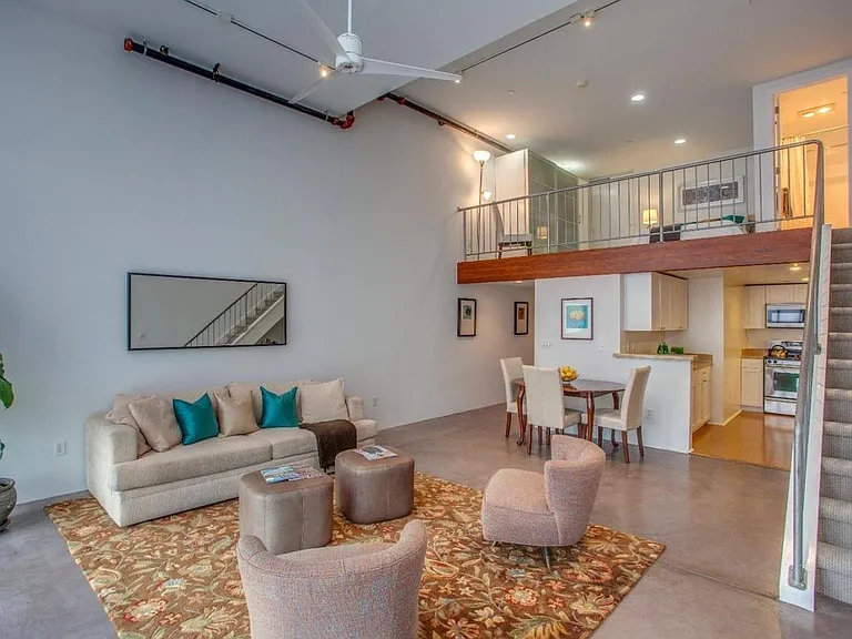 1800 Bryant St #203 — Photo 4