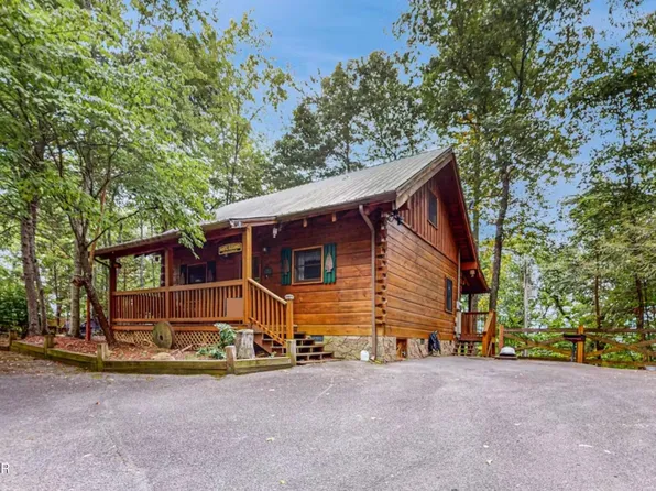 3002 Mountain Memories Way, Sevierville, TN 37876
