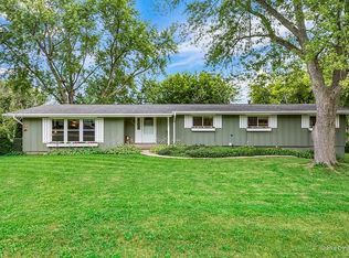 2007 Grandview Dr, Johnsburg, IL 60051