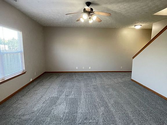 3rd image of 3368 Edison Dr