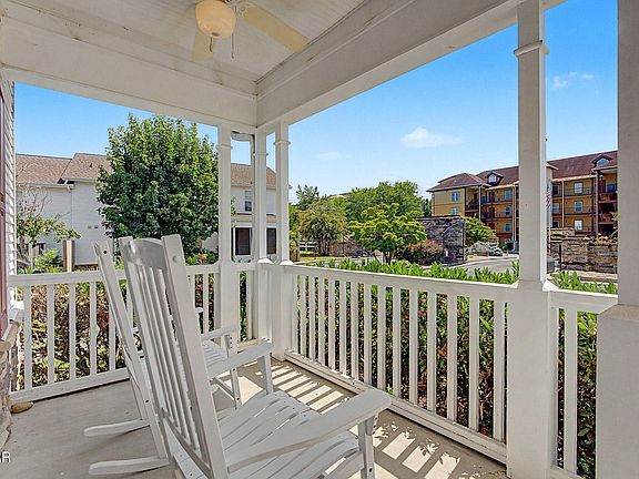 4th image of 503 Apple View Way Unit 105