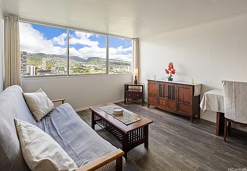 2211 Ala Wai Blvd Photo 1