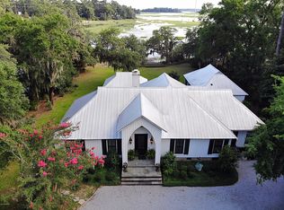 101 N Hermitage Rd, Beaufort, SC 29902