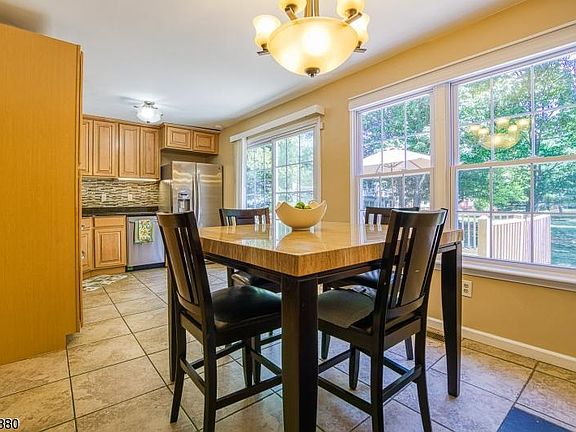 5th image of 36 Bridington Ln #36