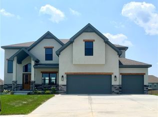 1026 NW 94th Ter, Kansas City, MO 64155