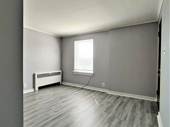 2nd image of 105 E Lincoln Ave #3