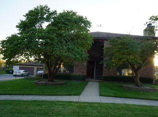 989 Kane St #989, South Elgin, IL 60177