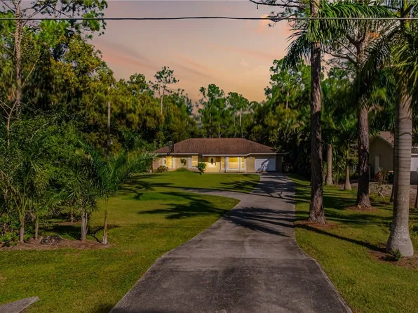 460 3rd St SW, Naples, FL 34117