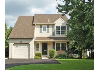 124 Longleat Dr, North Wales, PA 19454